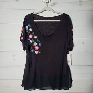NWT Floral Embroidered Black Top Sheer Hem BOHO Cottagecore Plus Size.